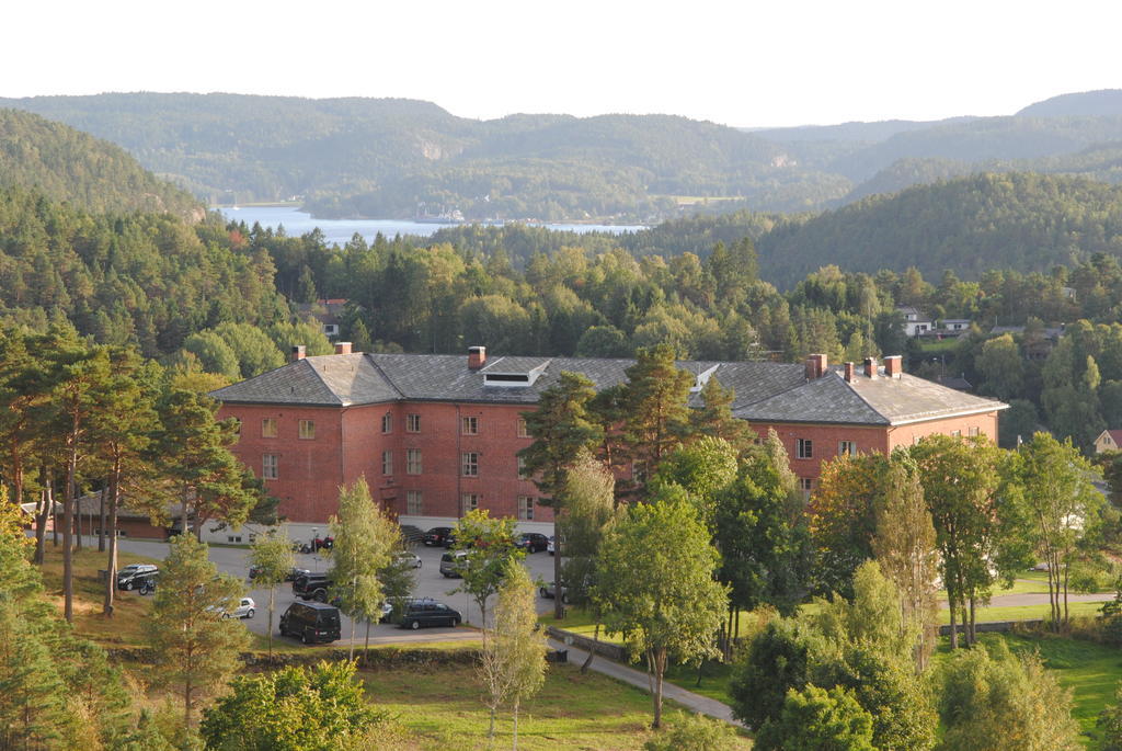 Fredriksten Hotell Халден Екстериор снимка