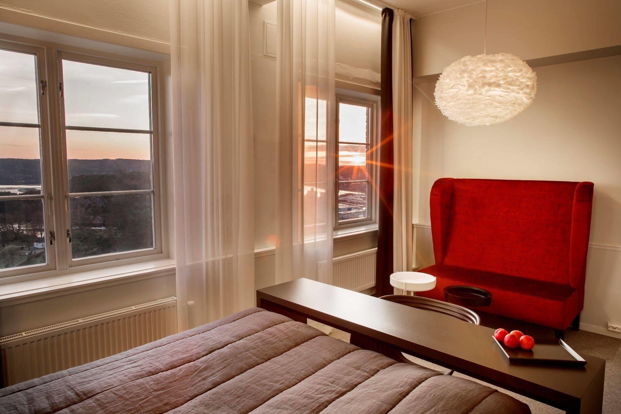 Fredriksten Hotell Халден Екстериор снимка